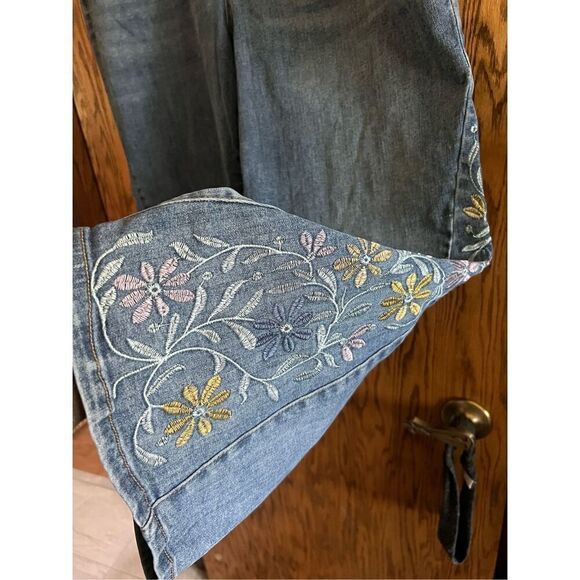 Tribal Jeans Audrey Mid-Rise Wide Leg Crop Jeans With Embroidery Woman’s Size 16 - Picture 4 of 15